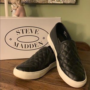 Steve Madden Ennore Slip-on Sneaker.